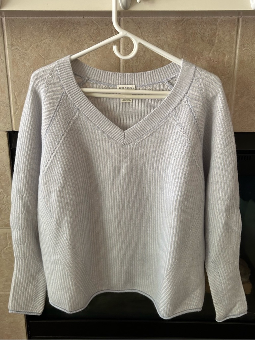 Club Monaco 100% Cashmere Sweater